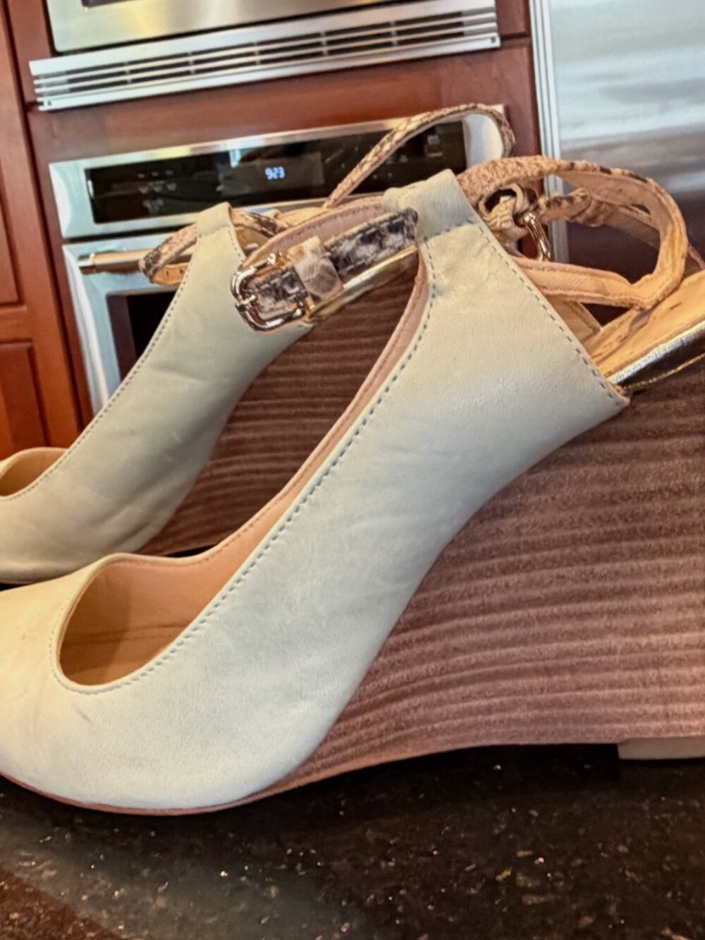 COACH pointy wedge sandals - Picture 8 of 9